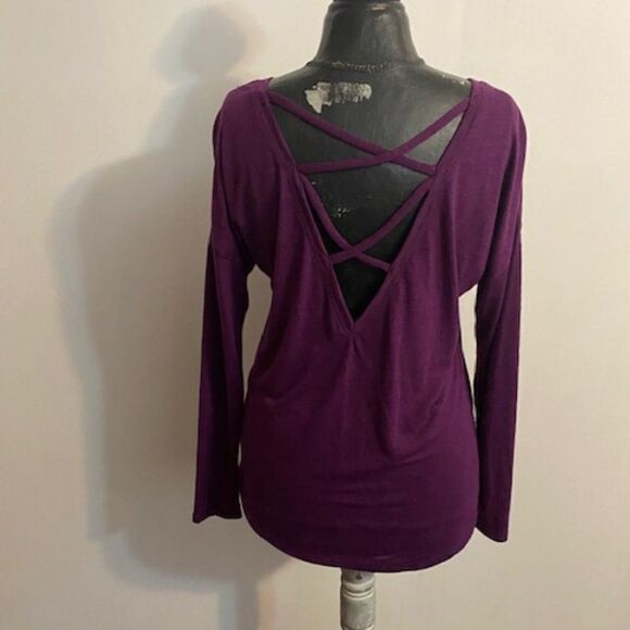 Xersion Purple relaxed fit crisscross back top, size S - Picture 2 of 3